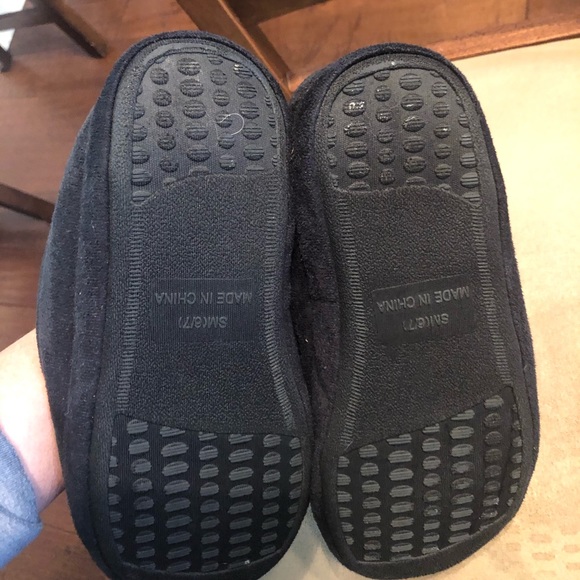 Men’s Hot Topic gamer ZELDA slippers - Picture 2 of 3